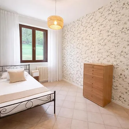 Villa I Tre Fratelli Ad Arona 4br, Garden, Jacuzzi,